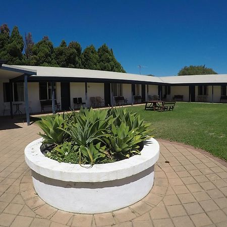 Busselton Ithaca Motel ภายนอก รูปภาพ