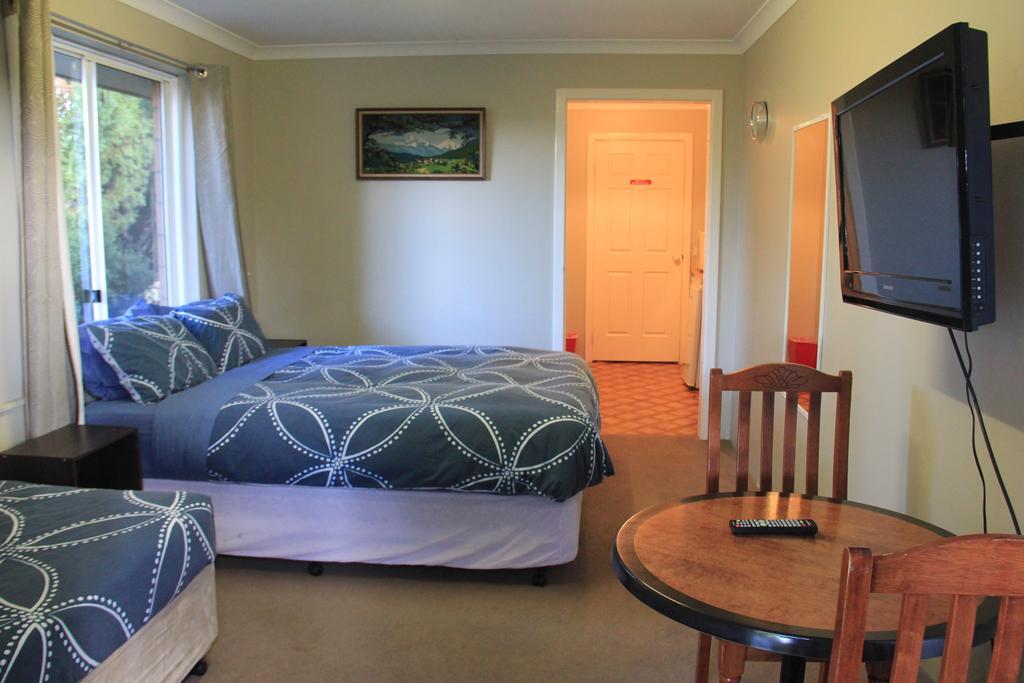 Busselton Ithaca Motel ภายนอก รูปภาพ