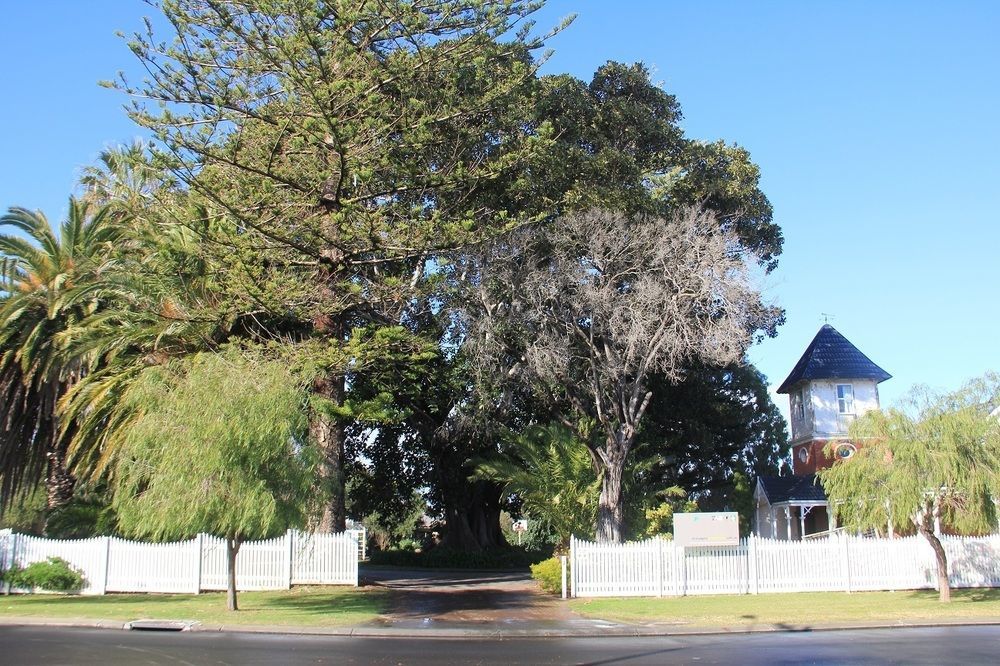 Busselton Ithaca Motel ภายนอก รูปภาพ